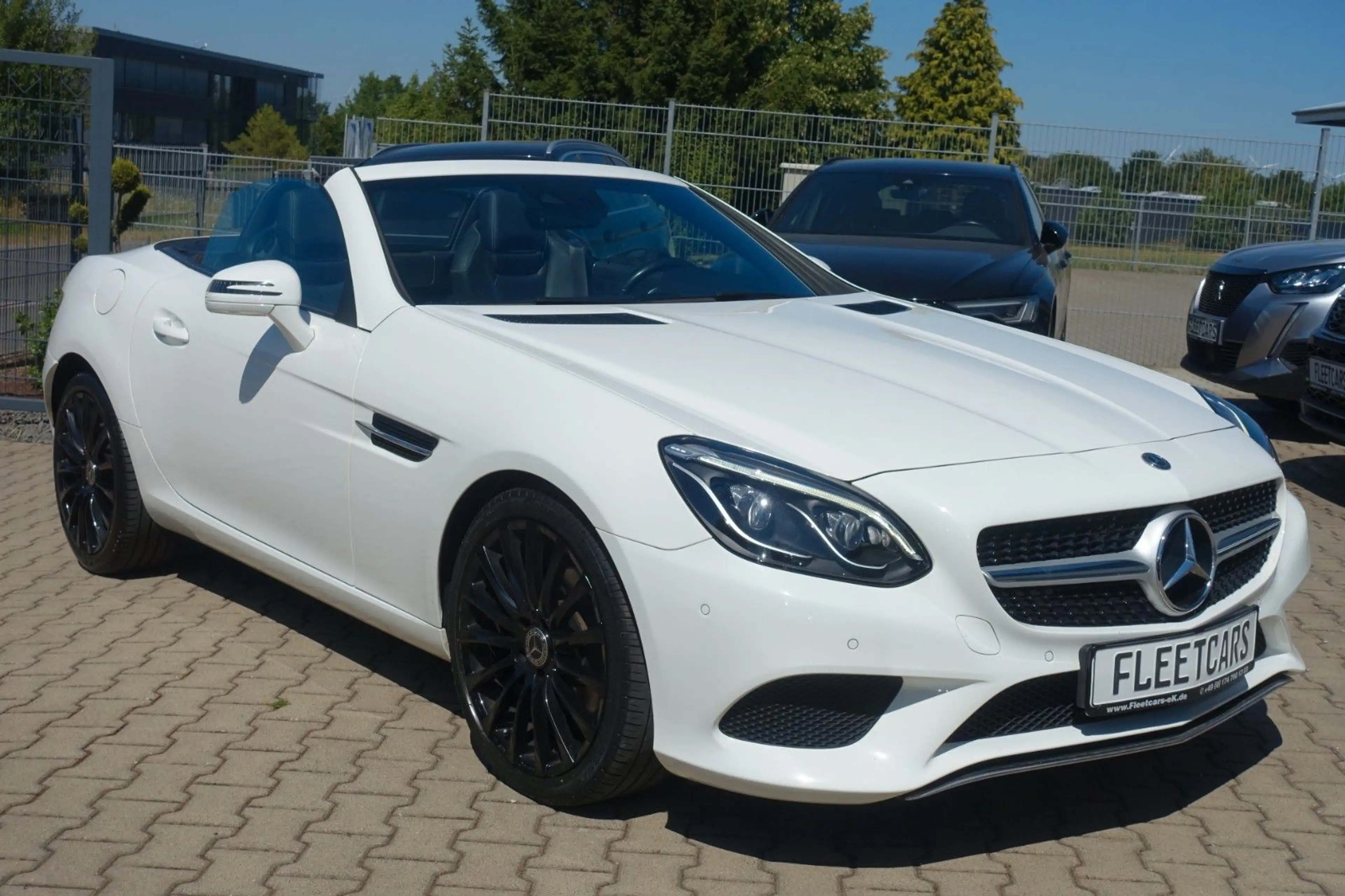 Mercedes-Benz SLC 180 Roadster | LEDER | NAVI | Einparkhilfe — photo 7