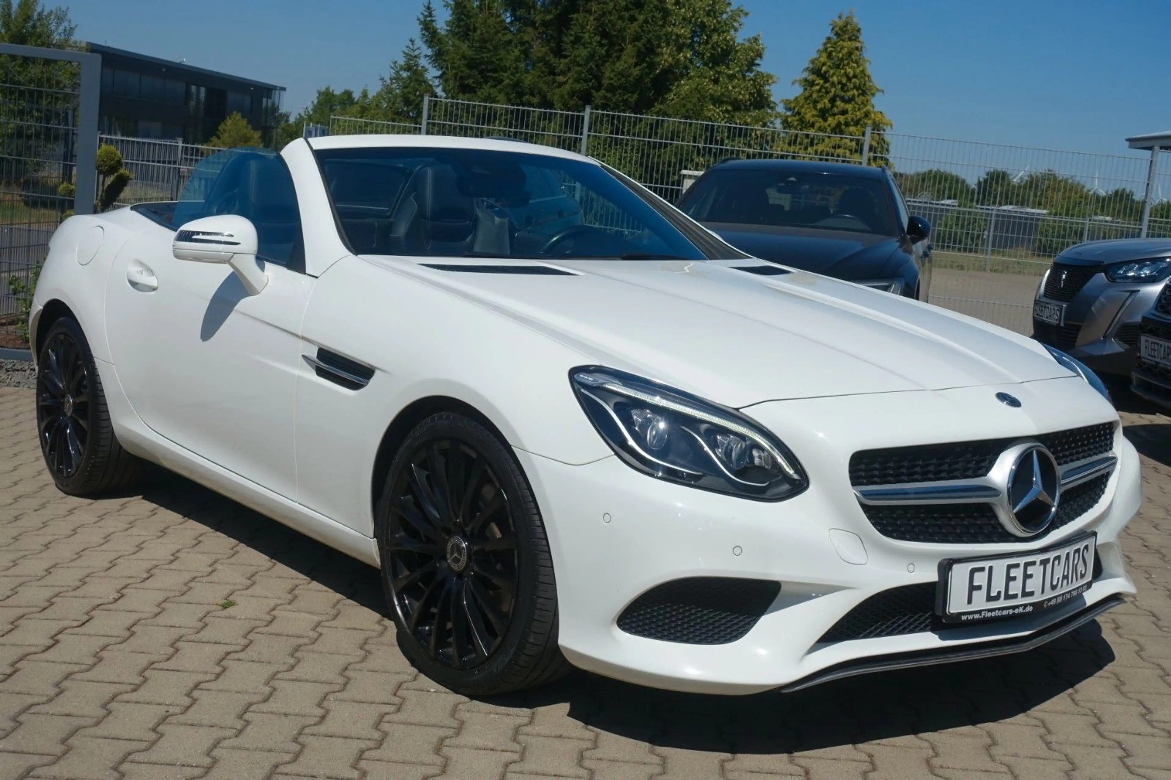 Mercedes-Benz SLC 180 Roadster | LEDER | NAVI | Einparkhilfe — photo 6