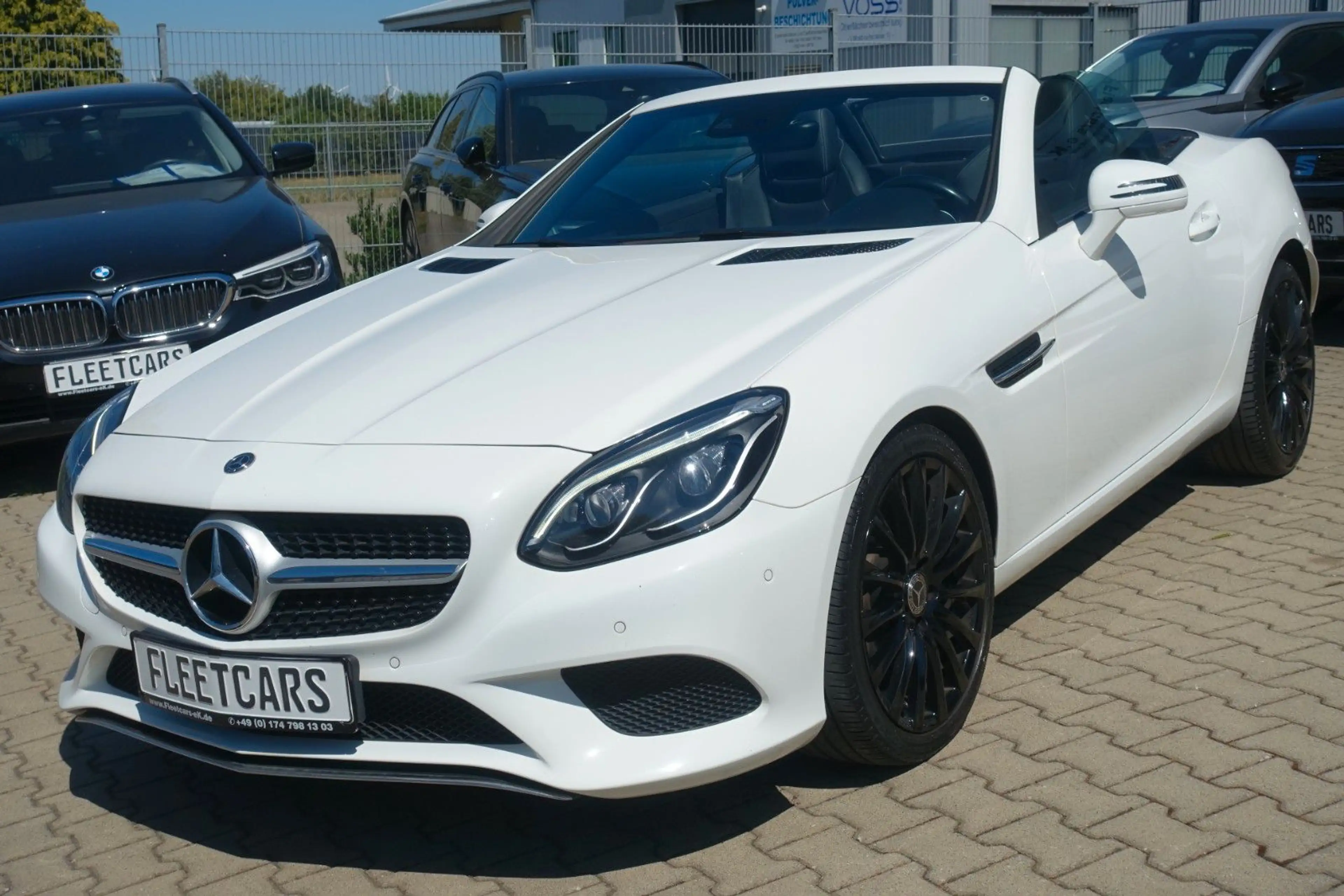 Mercedes-Benz SLC 180 Roadster | LEDER | NAVI | Einparkhilfe — photo 3