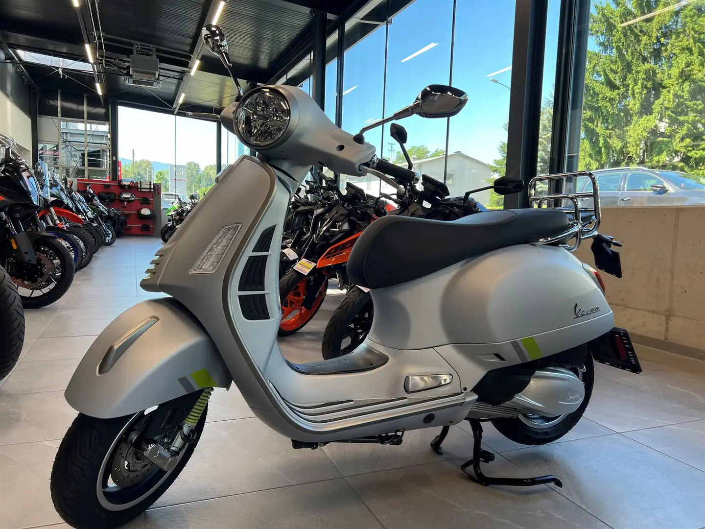 Vespa GTS 300 - 1