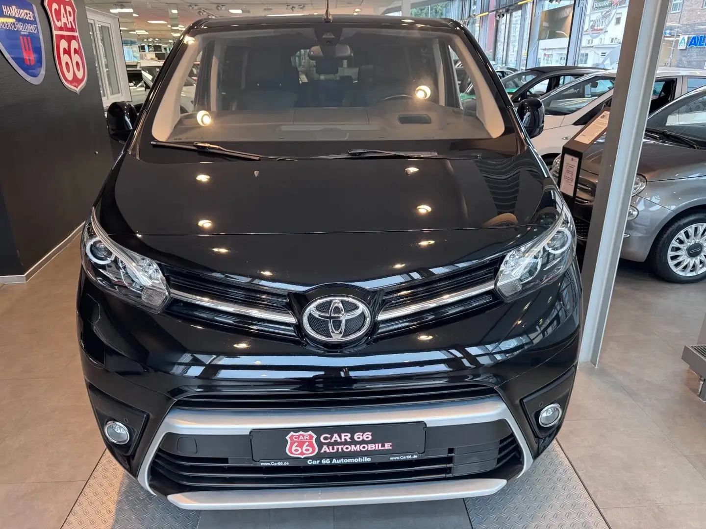 Toyota Proace Verso L1 Executive Schwarz - 2