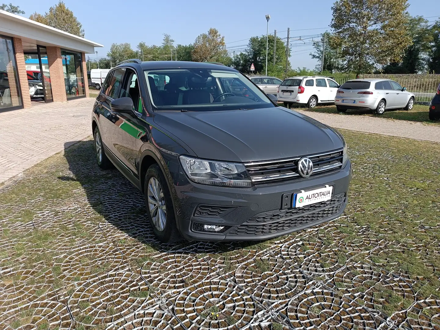 Volkswagen Tiguan Tiguan 1.5 tsi Sport 150cv dsg Grau - 2