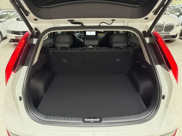 Kia Niro view 6