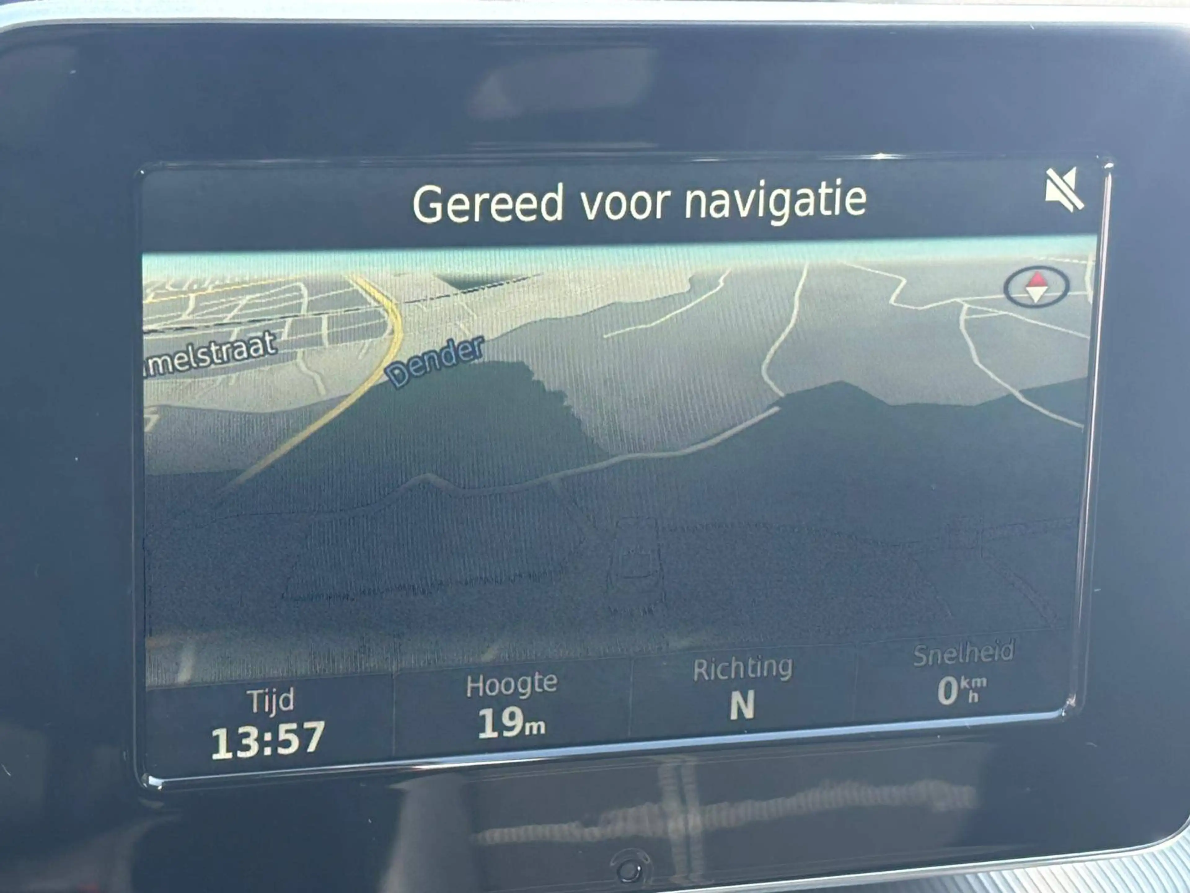 Mercedes-Benz GLA 180 i X156 Activity Edition*NAV PARKSENSOR CRUISE BT — photo 15