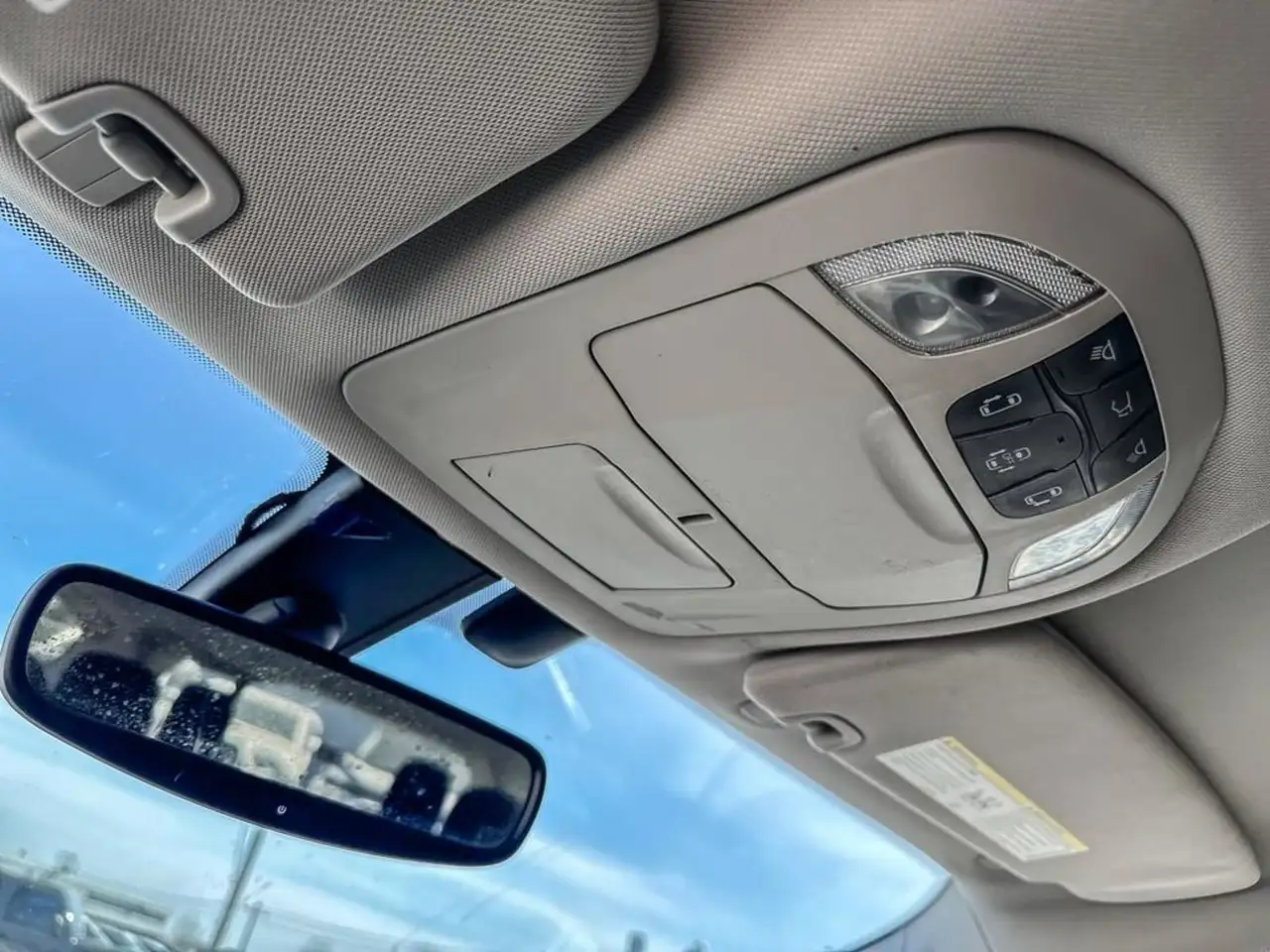 Chrysler Pacifica photo Chrysler Pacifica