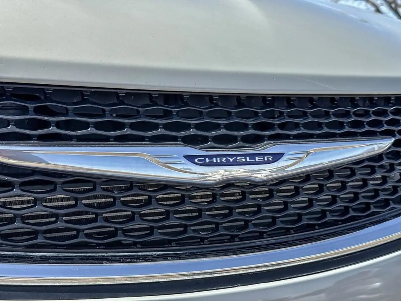 Chrysler Pacifica photo Chrysler Pacifica