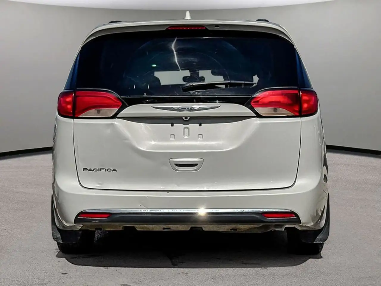 Chrysler Pacifica photo Chrysler Pacifica