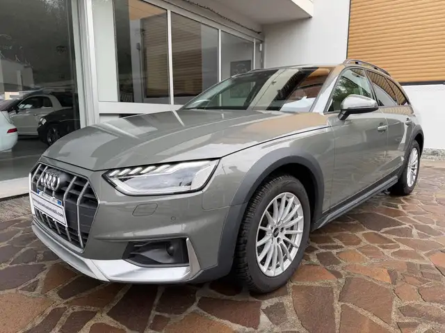 Audi A4 allroad Quattro 40 2.0 tdi mhev Business Evolution quattro 204cv s-tronic UNICO PROPRIETARIO BELLISSIMA