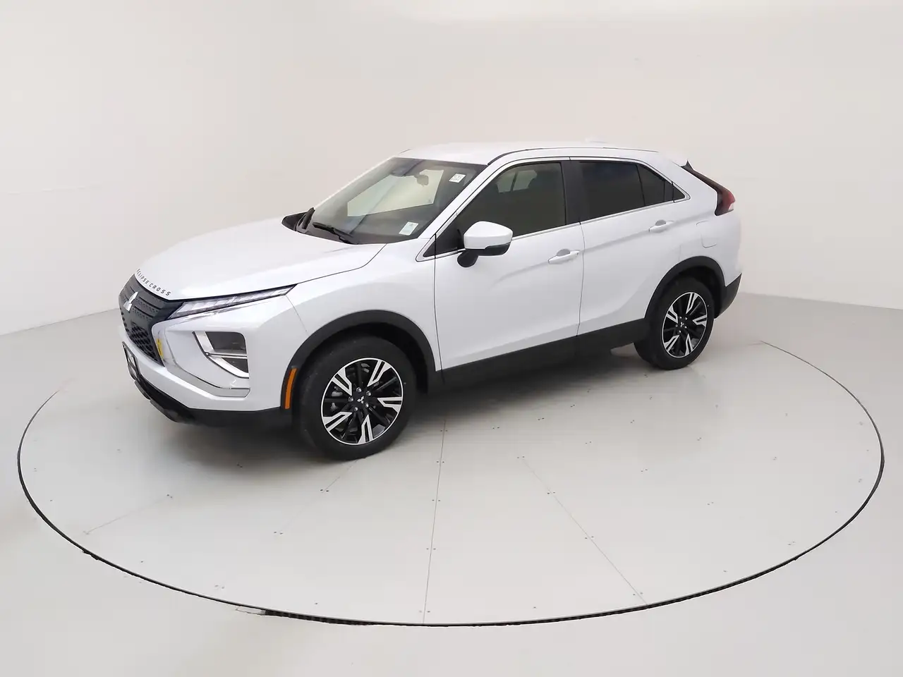 Mitsubishi Eclipse Cross снимка Mitsubishi Eclipse Cross