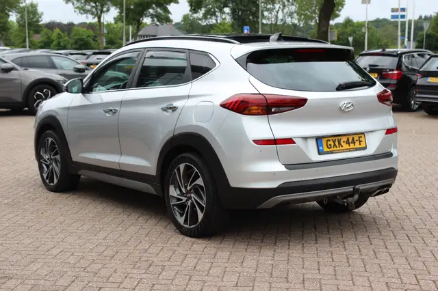 Hyundai Tucson view 3