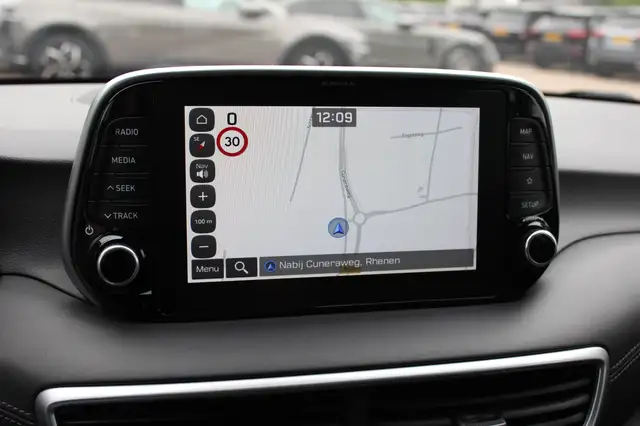 Hyundai Tucson view 25