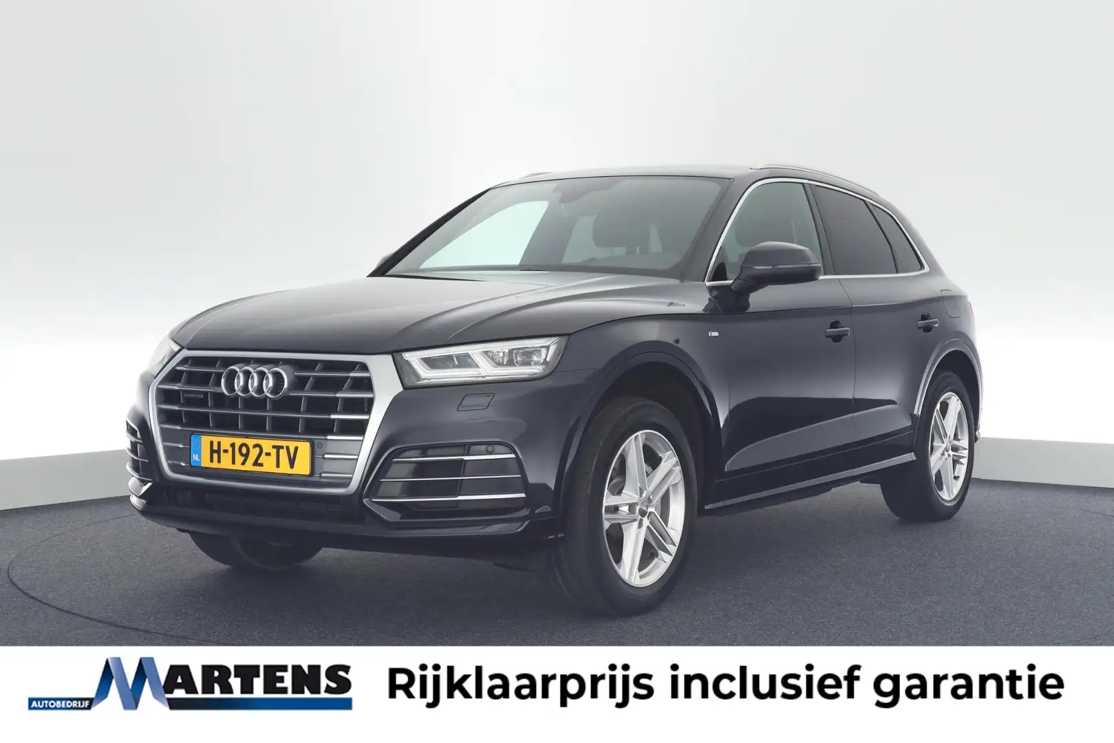 Audi Q5 50 TFSI e 299pk quattro 2x S-Line Camera Navigatie Blauw - 1