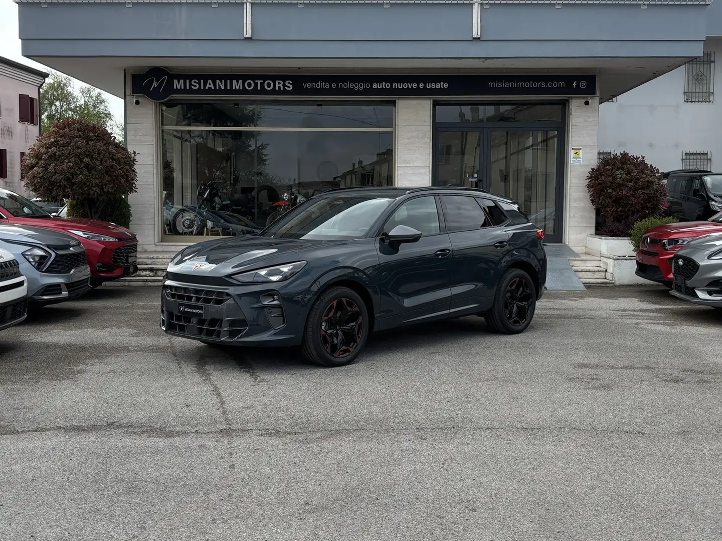 CUPRA Terramar Terramar 1.5 Hybrid DSG Schwarz - 2