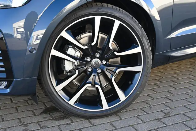 Volvo XC60 view 11