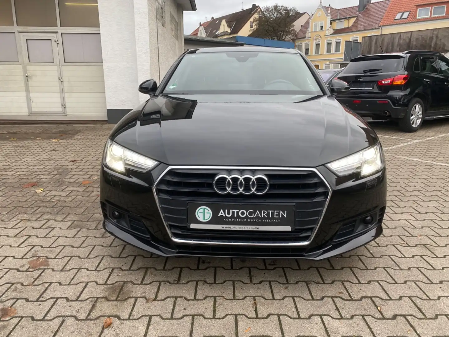 Audi A4 Lim. 3,0 Liter,Automatik,Kamera Schwarz - 2