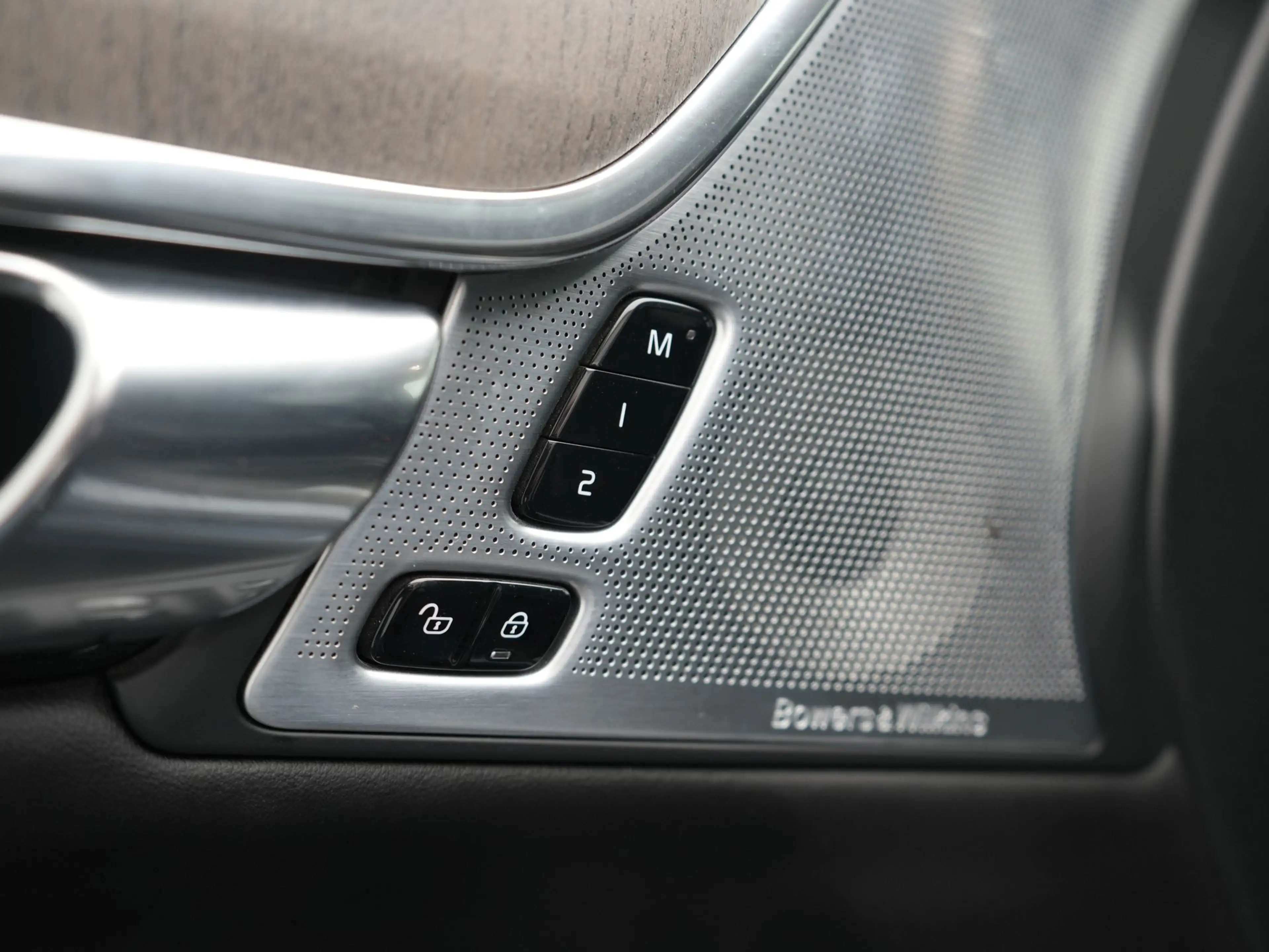 Volvo V90 T8 AWD Ultimate Bright LONG RANGE PHEV 350pk | Tre — photo 11