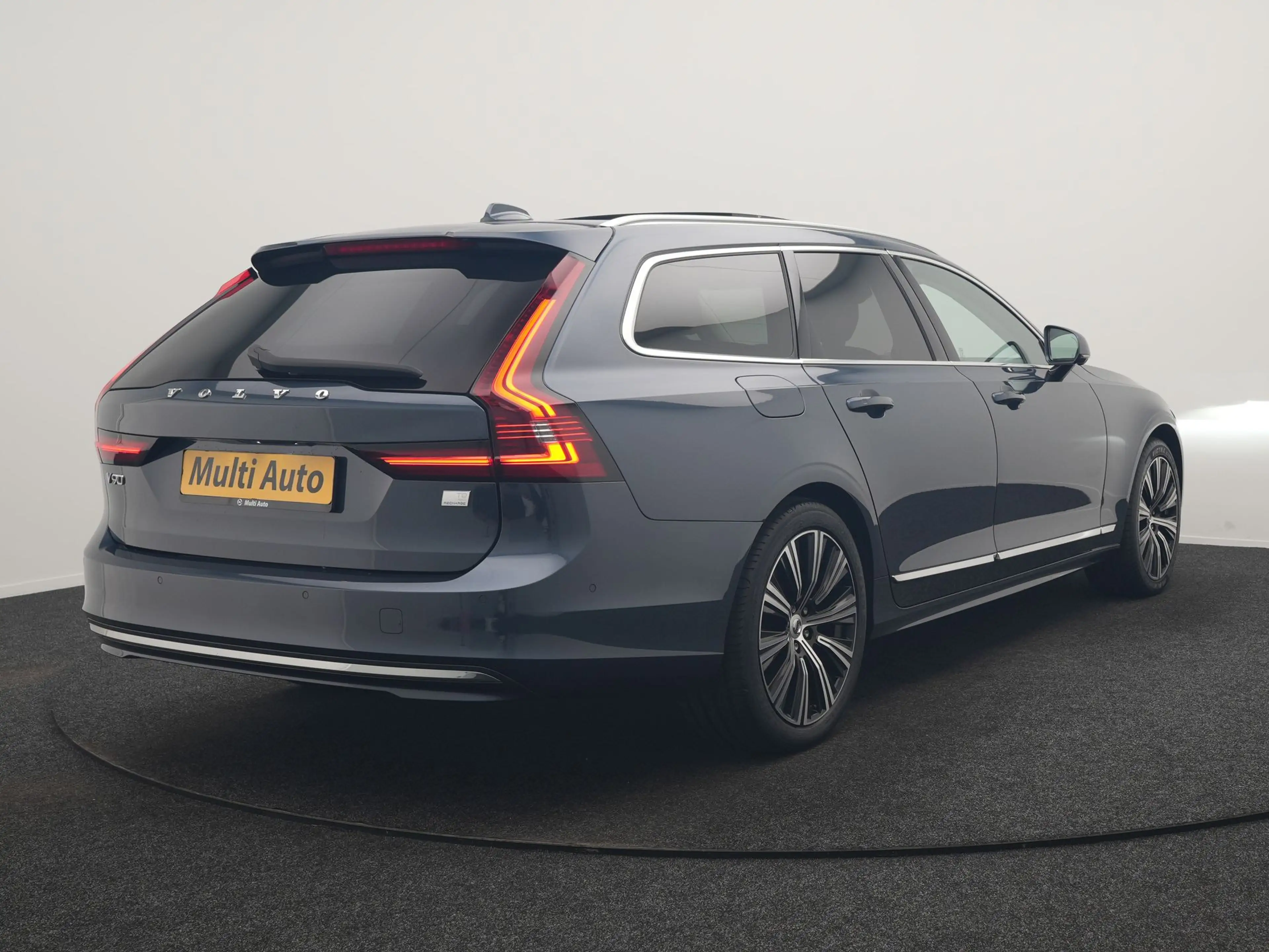 Volvo V90 T8 AWD Ultimate Bright LONG RANGE PHEV 350pk | Tre — photo 3