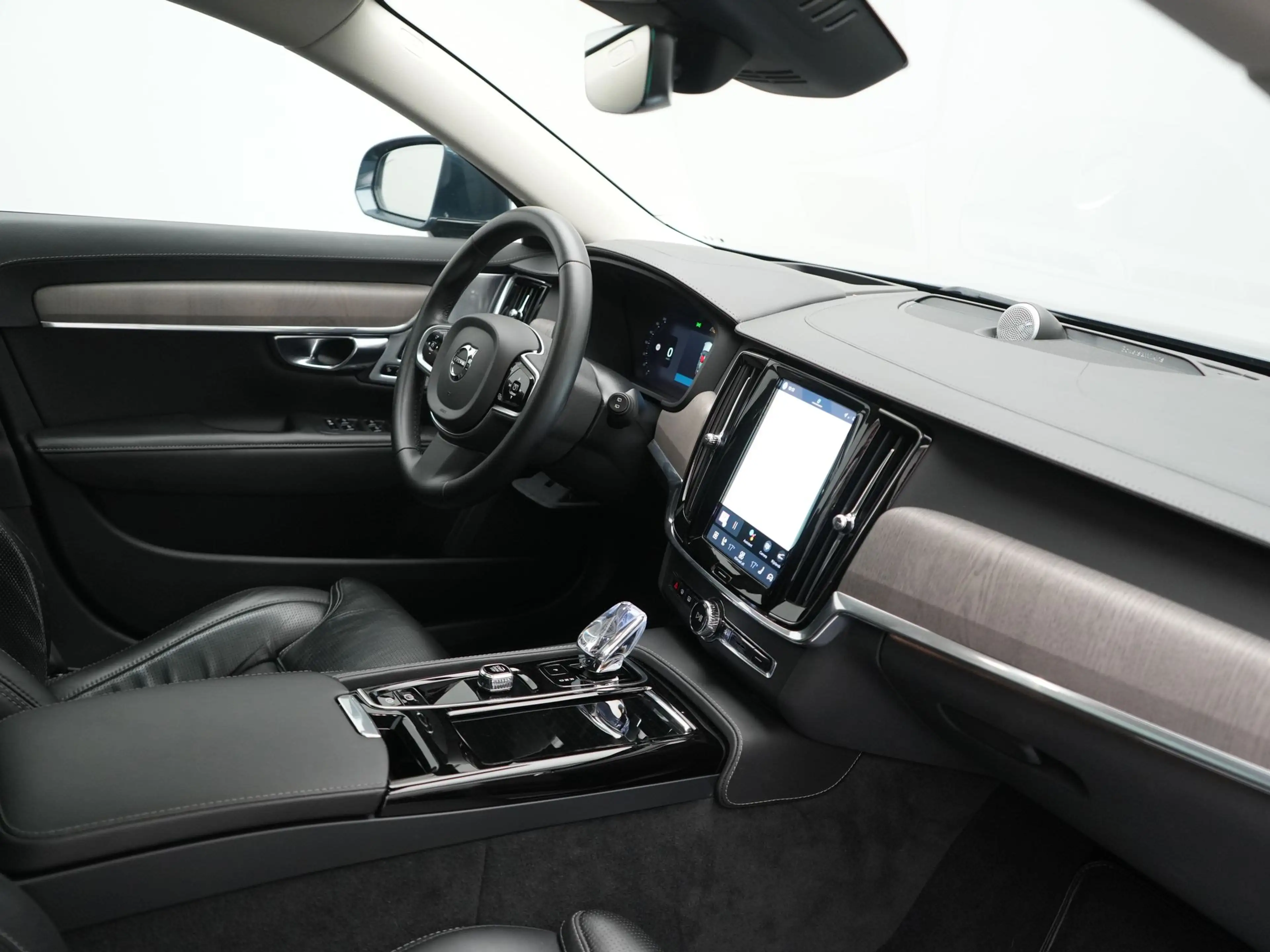 Volvo V90 T8 AWD Ultimate Bright LONG RANGE PHEV 350pk | Tre — photo 4