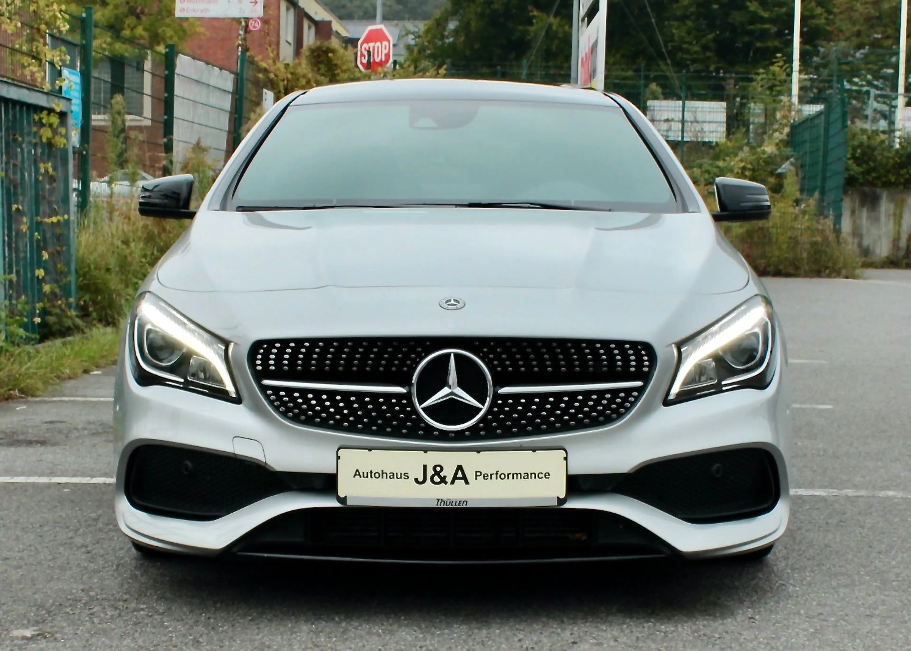 Mercedes-Benz CLA 220 CLA 220 4M SB AMG/1-HAND/VOLL LEDER/PANORAMA — photo 3