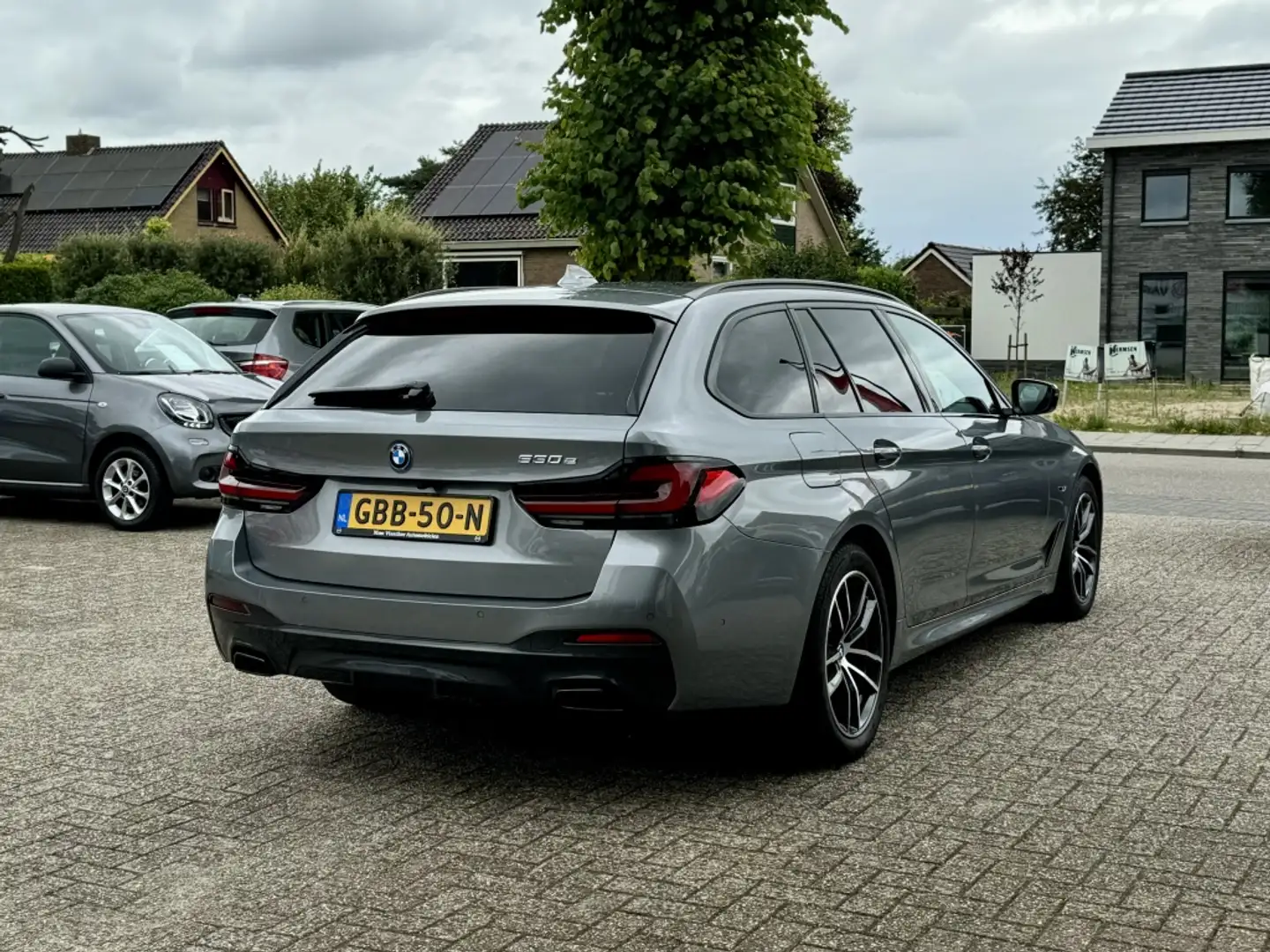 BMW 530 5-serie Touring 530e M Sport Business Edition Plus Gris - 2