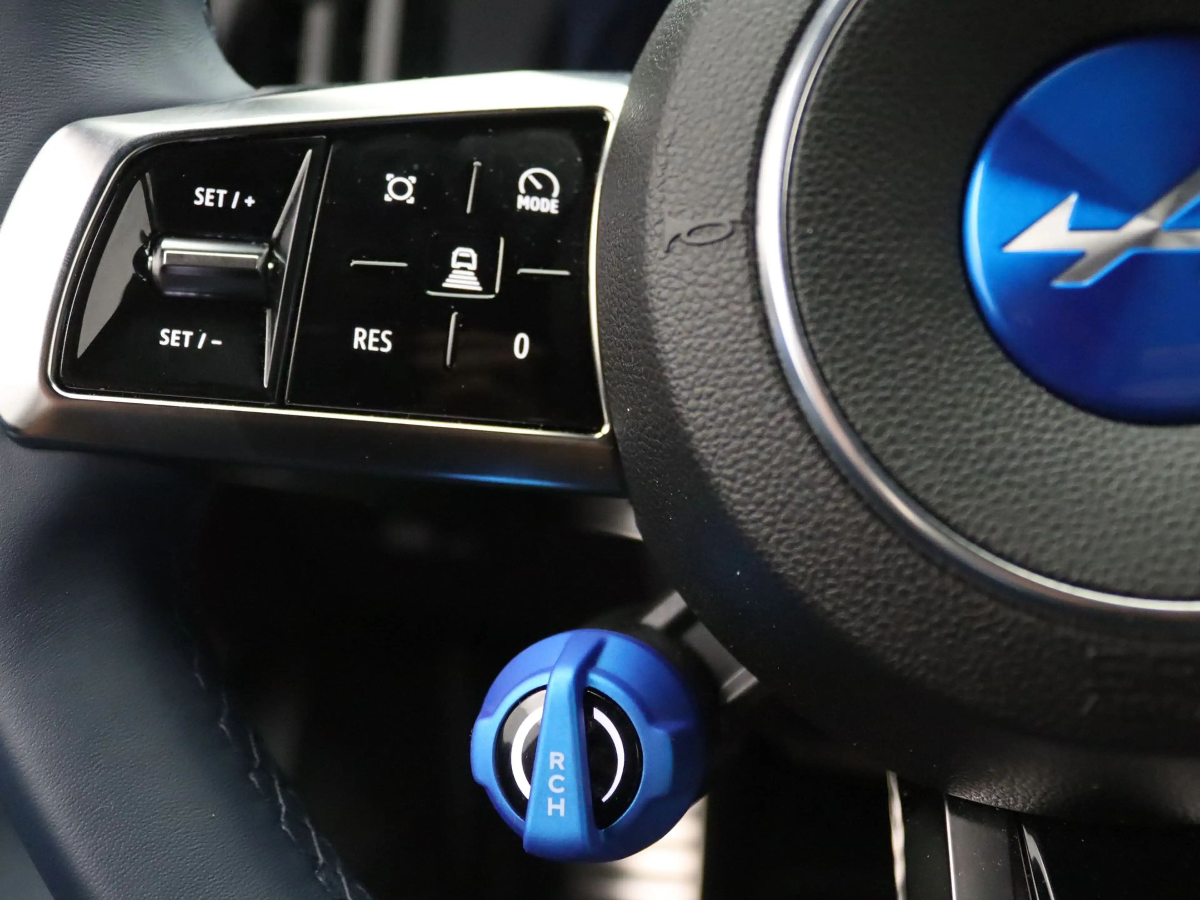 Alpine A390 GT 89kWh Devialet XtremeSound | 360° Camera | Pack — photo 13