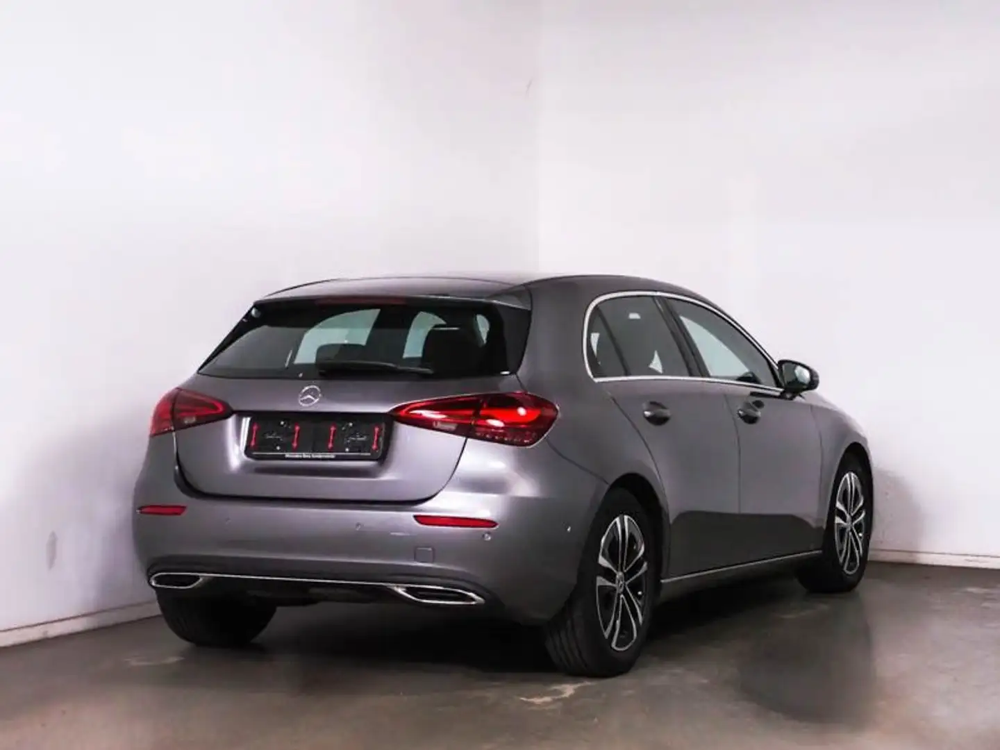 Mercedes-Benz A 180 PROGADV,AHK,WINTERP,KAMERA,CARP,LED Grigio - 2