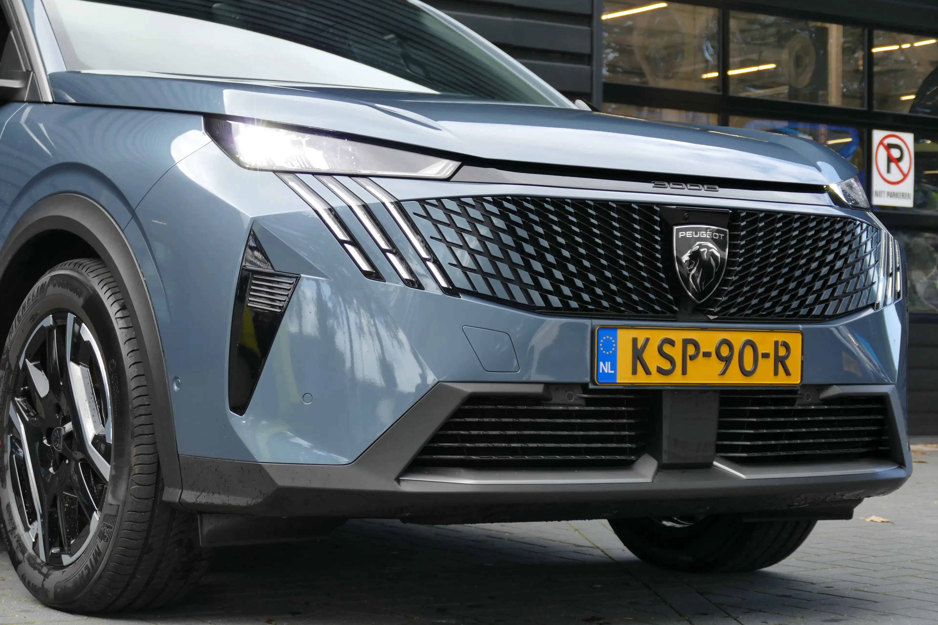 Peugeot 3008 e-3008 Allure | Elektrische parkeerrem | Extra get — photo 11