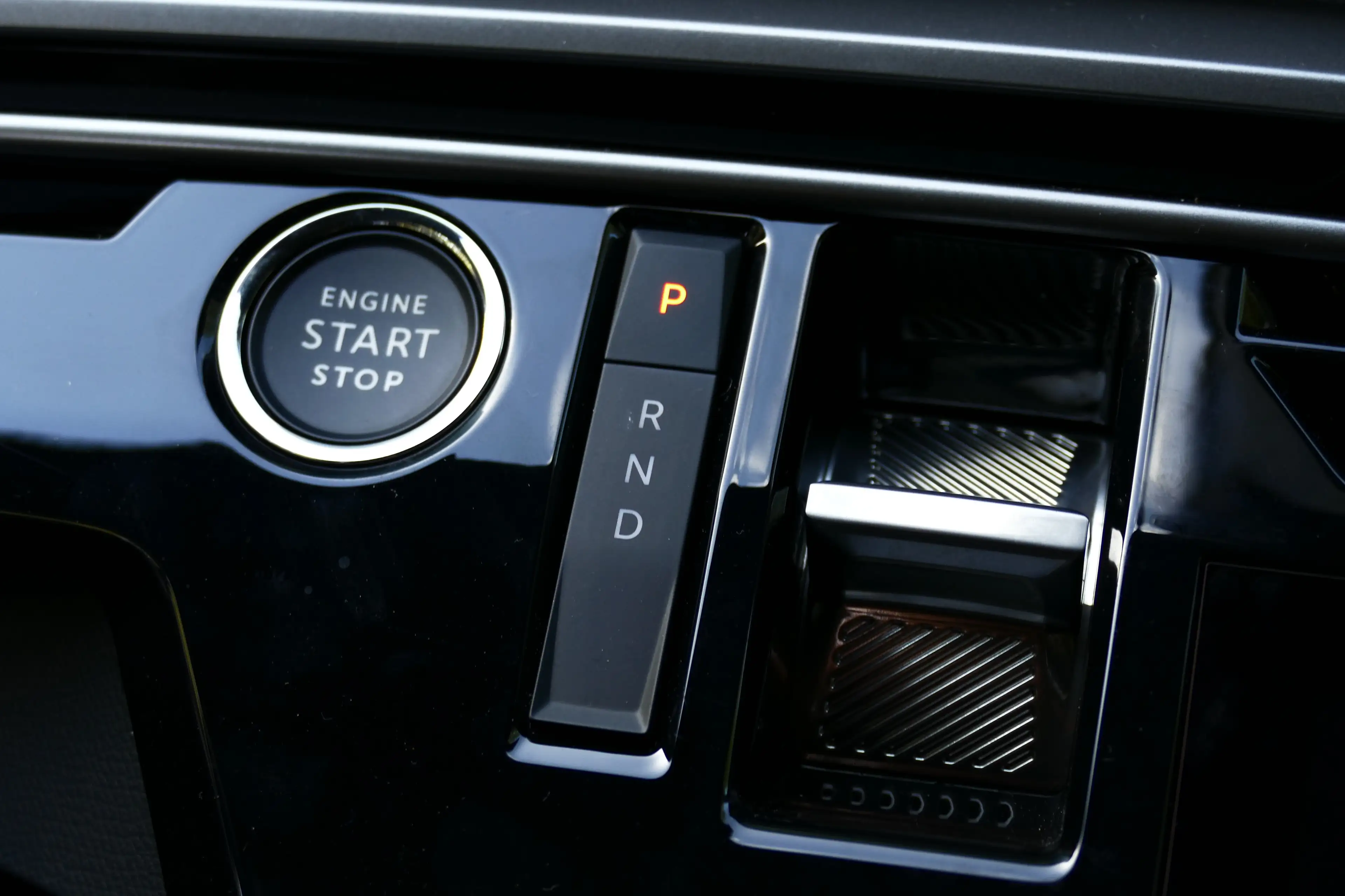 Peugeot 3008 e-3008 Allure | Elektrische parkeerrem | Extra get — photo 27
