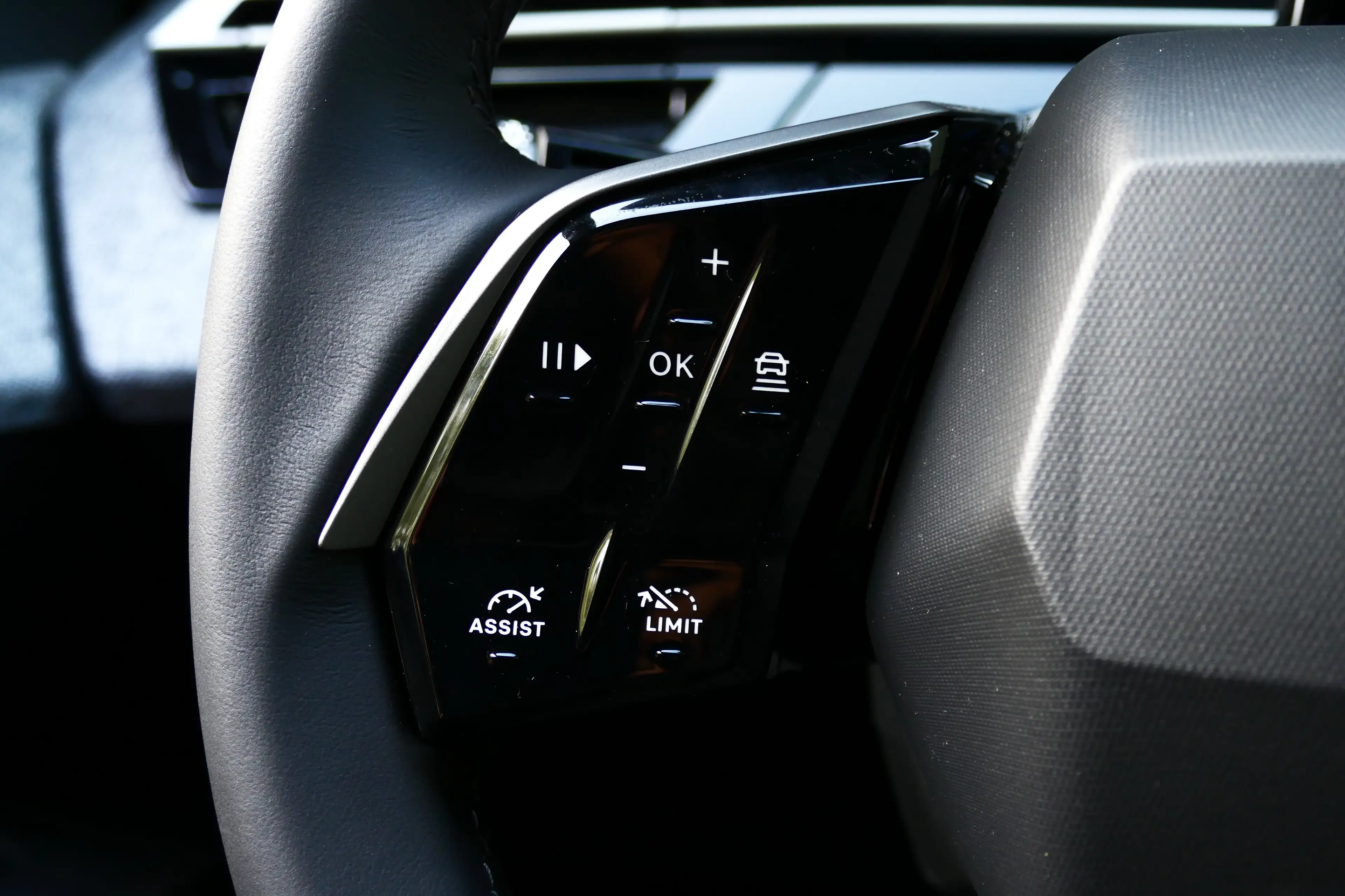 Peugeot 3008 e-3008 Allure | Elektrische parkeerrem | Extra get — photo 18