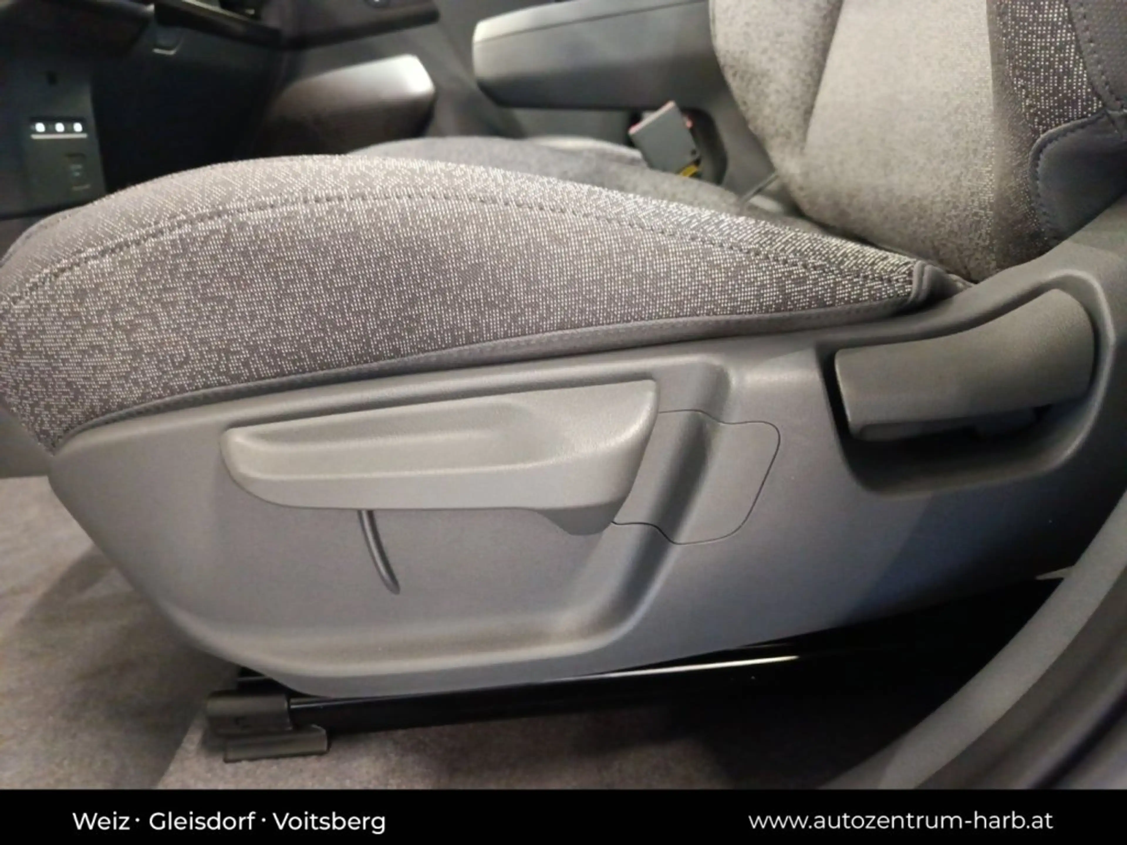 Kia EV2 /5S/EARTH/42,2KWH/AT/FWD/150/MY27 — photo 31