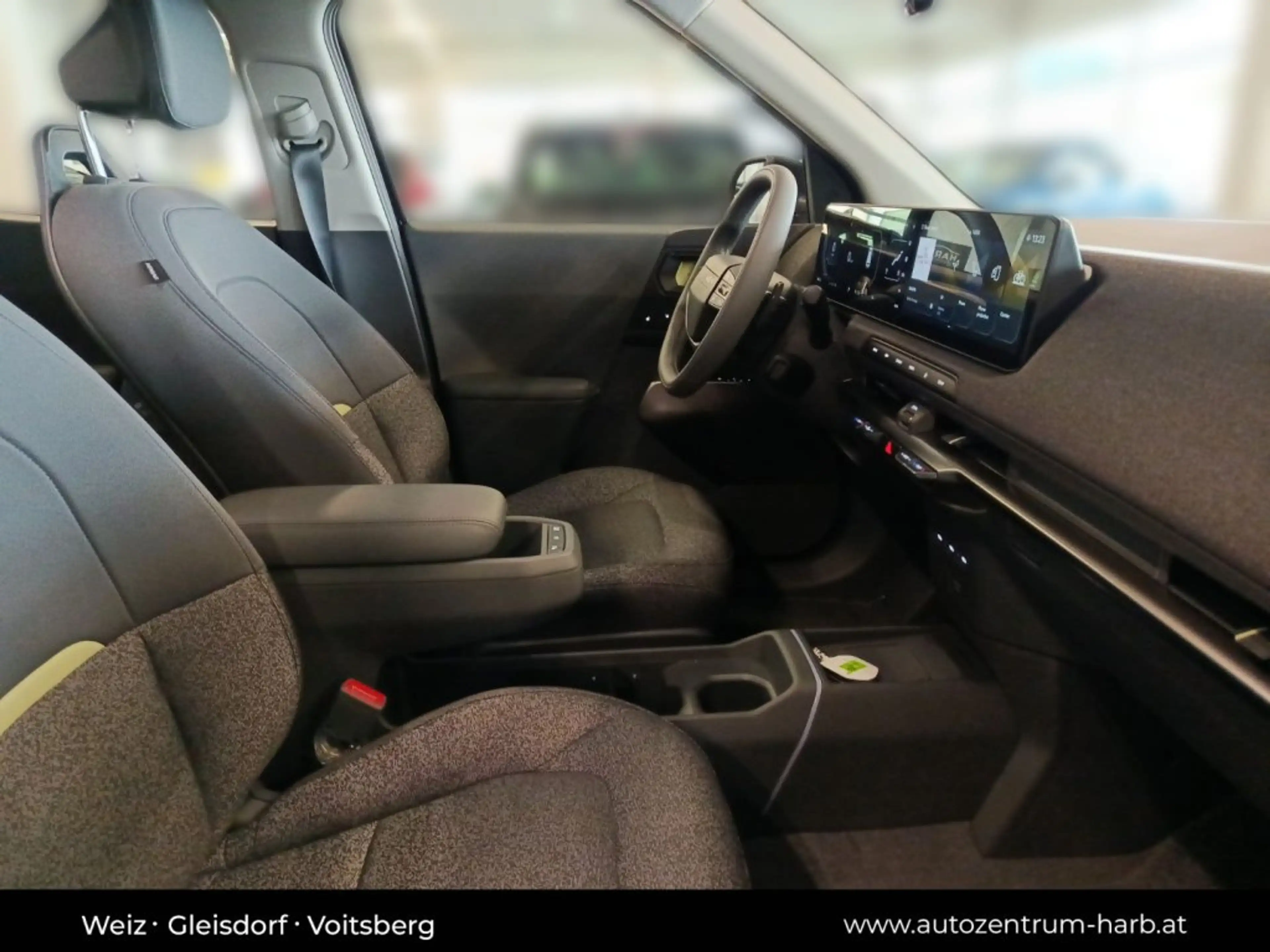 Kia EV2 /5S/EARTH/42,2KWH/AT/FWD/150/MY27 — photo 26