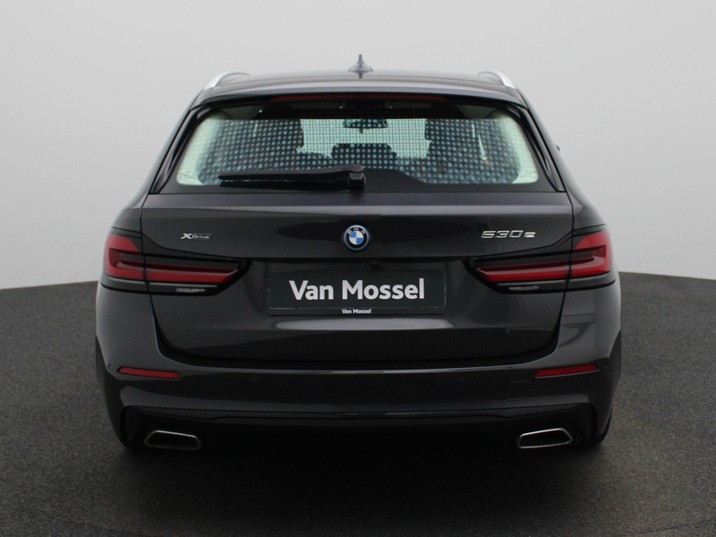 BMW 530 5-serie Touring 530e xDrive Executive — photo 5