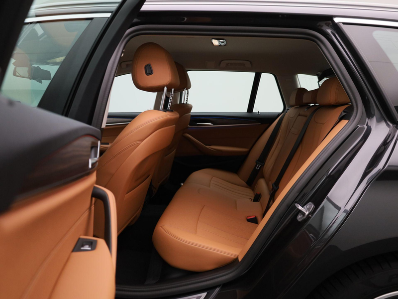 BMW 530 5-serie Touring 530e xDrive Executive — photo 10