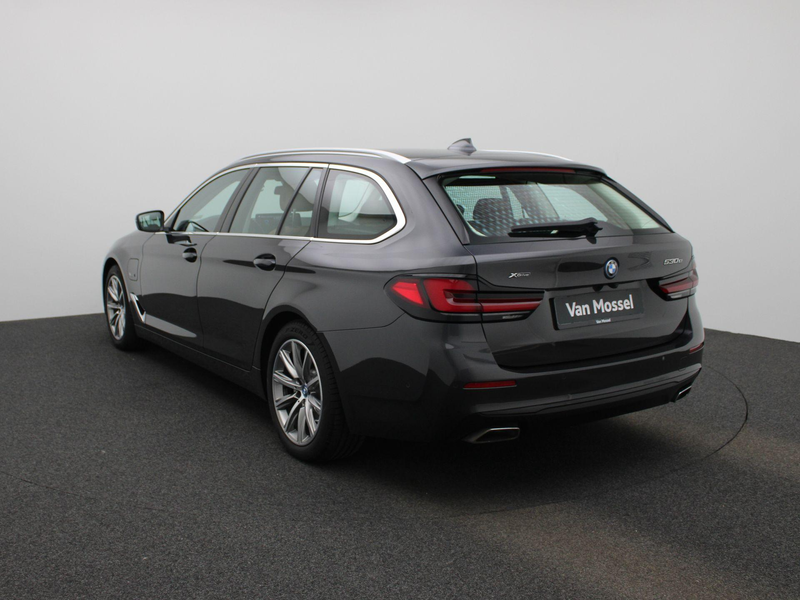 BMW 530 5-serie Touring 530e xDrive Executive — photo 2