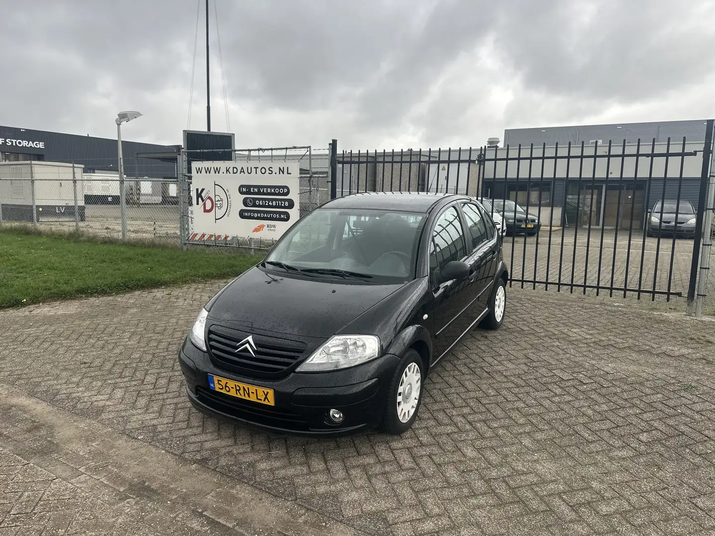 Citroen C3 1.4i Attraction Zwart - 2