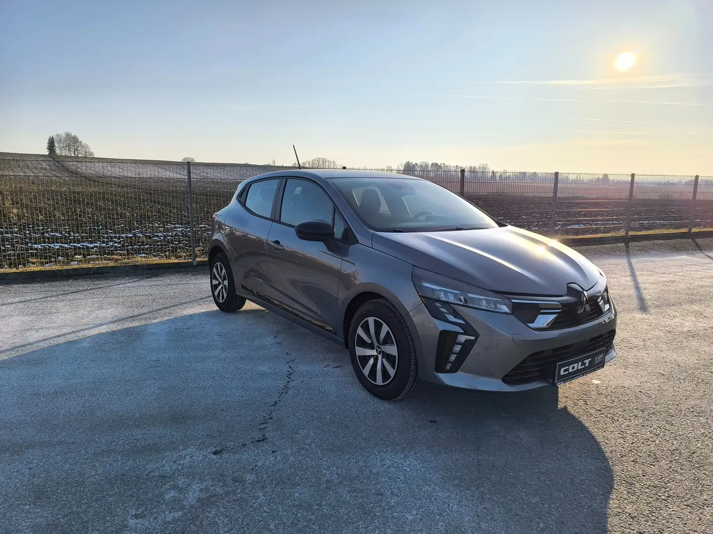 Mitsubishi Colt 1,0 MPI Turbo Invite C26 Grau - 2