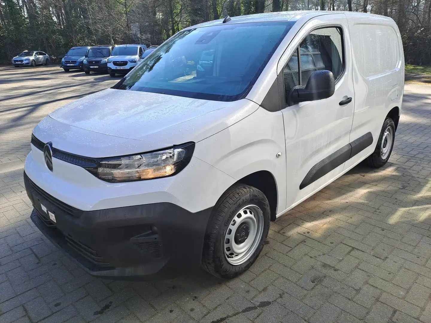 Citroen Berlingo standard light - L1 - diesel Wit - 1