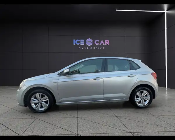 Volkswagen Polo view 8