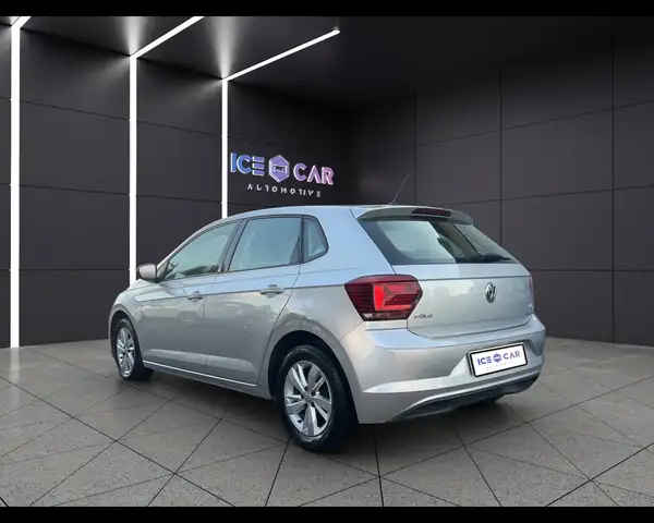 Volkswagen Polo view 7