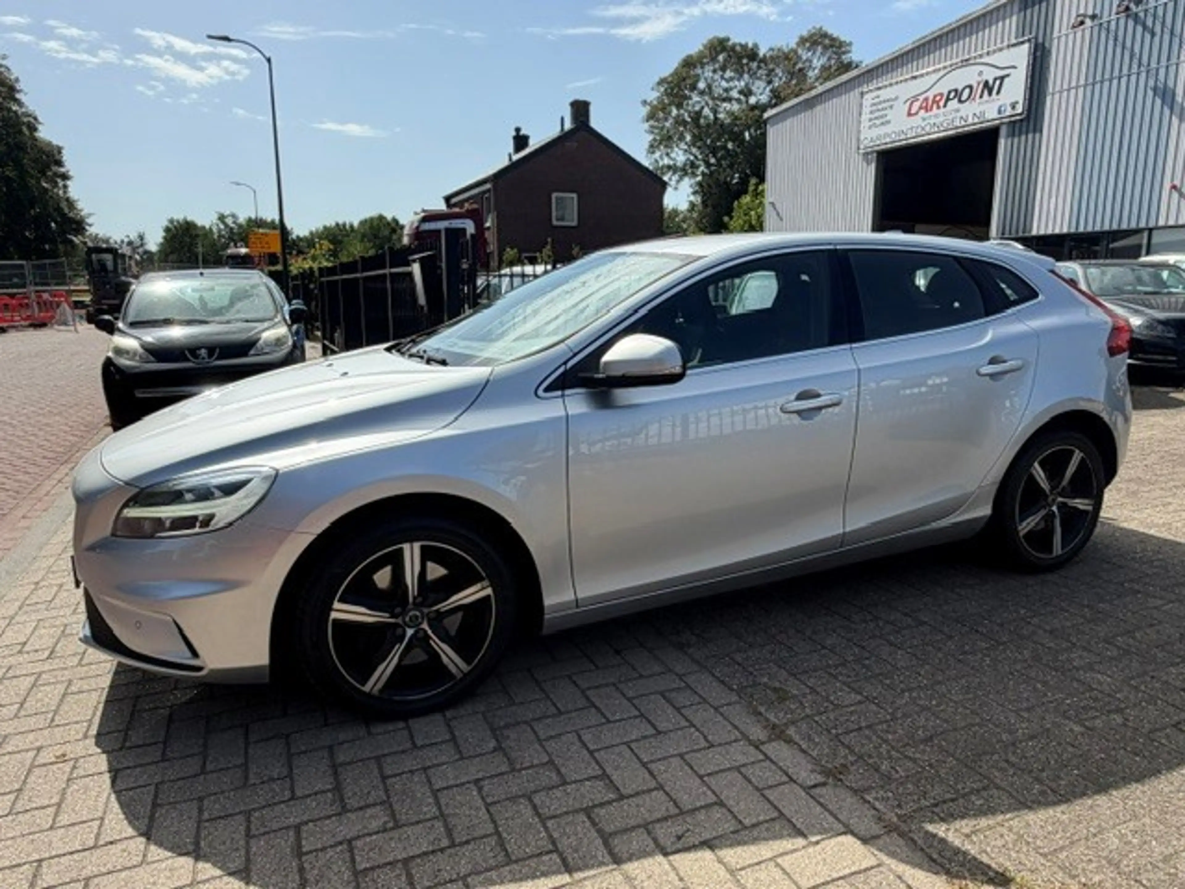 Volvo V40 1.5 T2 R-Design Leer Clima Cruise Trekhaak LED — photo 5