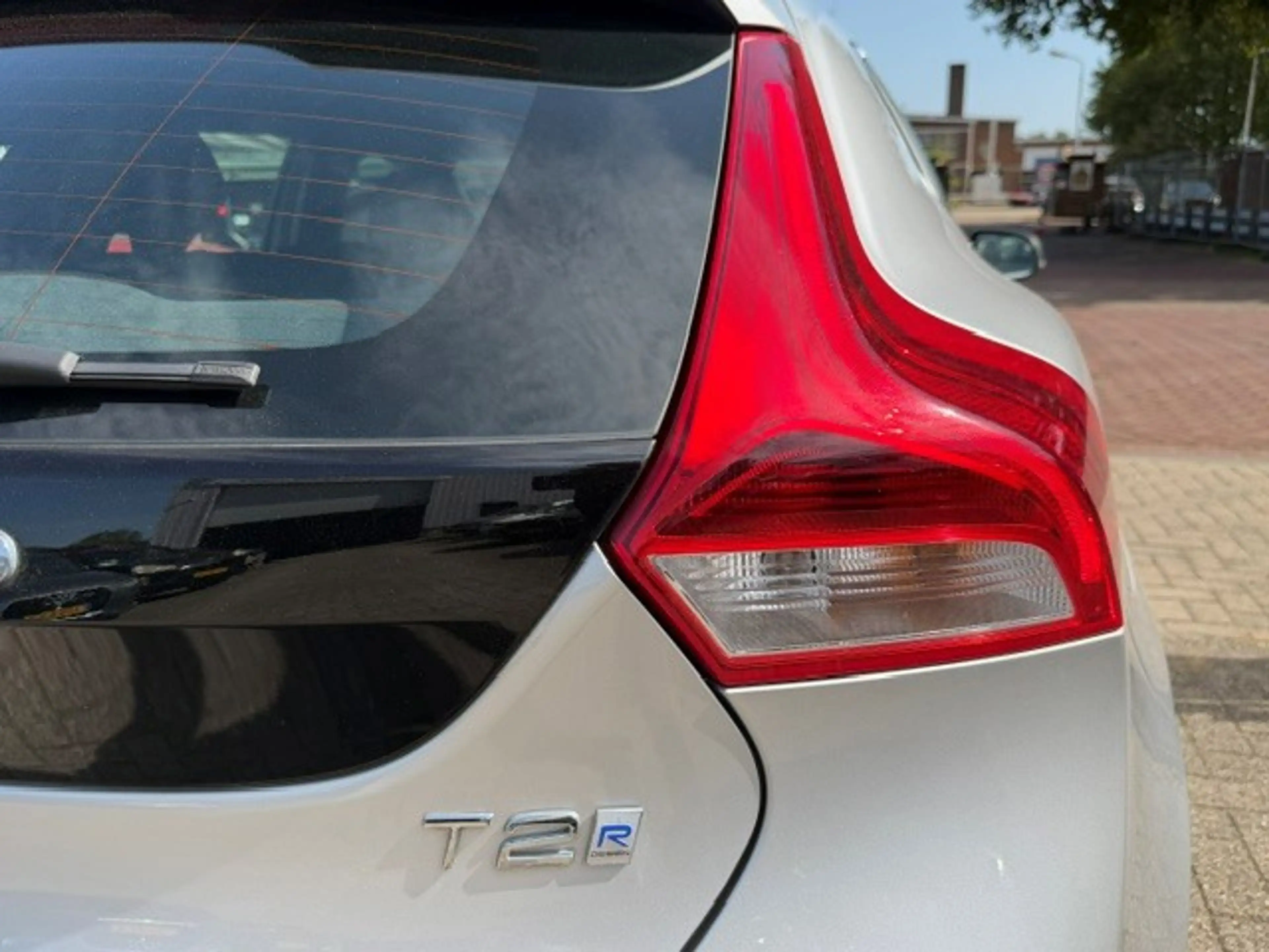 Volvo V40 1.5 T2 R-Design Leer Clima Cruise Trekhaak LED — photo 11