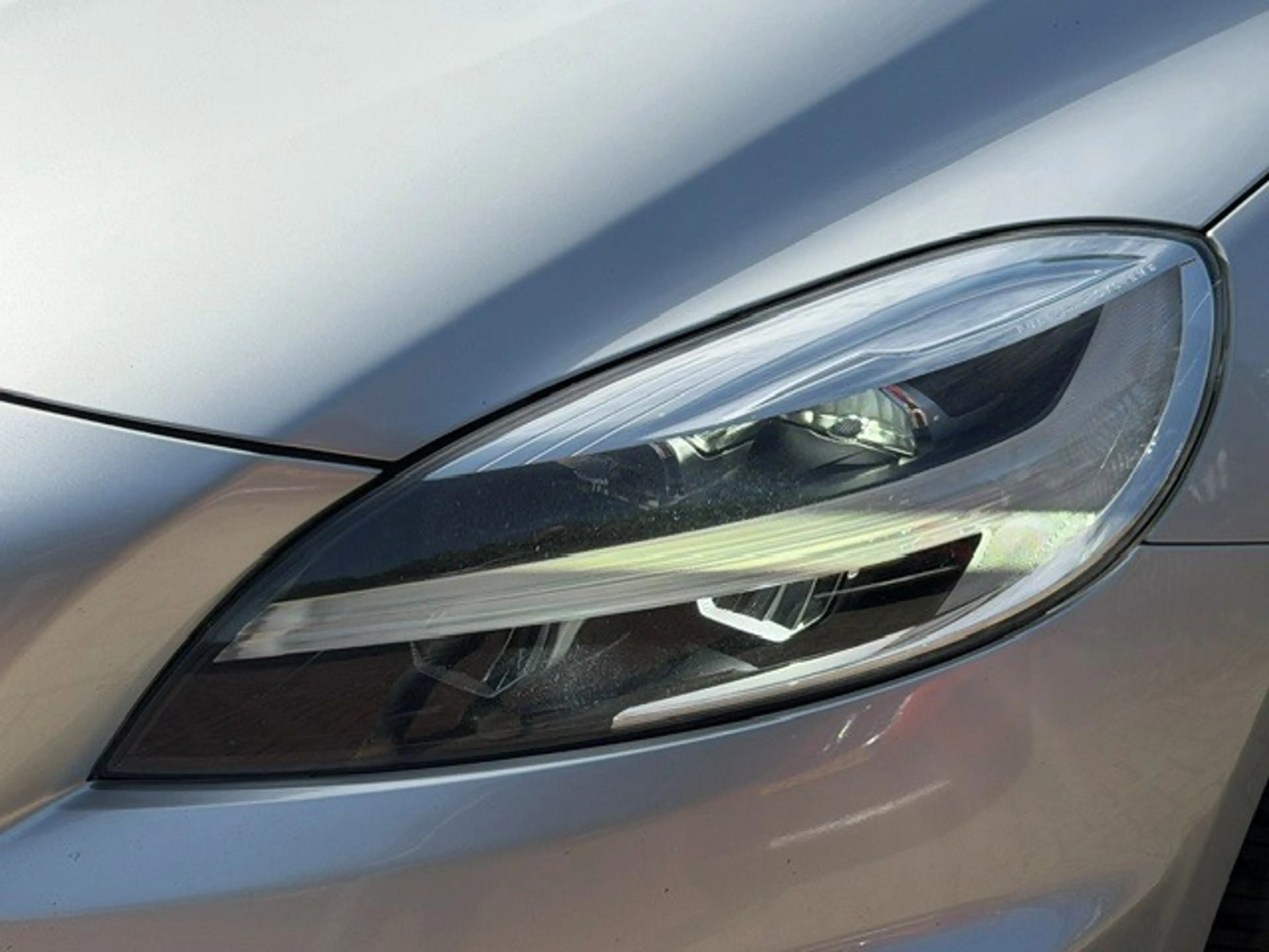 Volvo V40 1.5 T2 R-Design Leer Clima Cruise Trekhaak LED — photo 4
