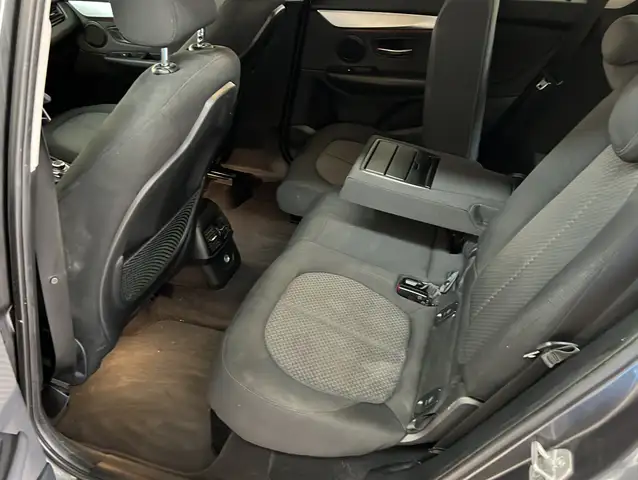 BMW 2 Series view 12