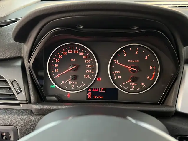 BMW 2 Series view 6