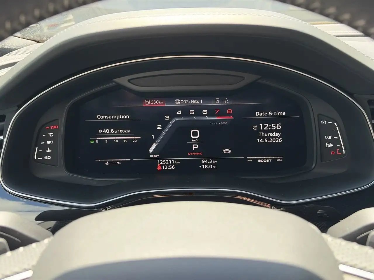 Audi SQ7 снимка Audi SQ7