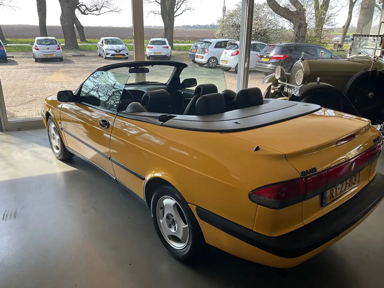 Saab 900 2.0 SE, foto 10