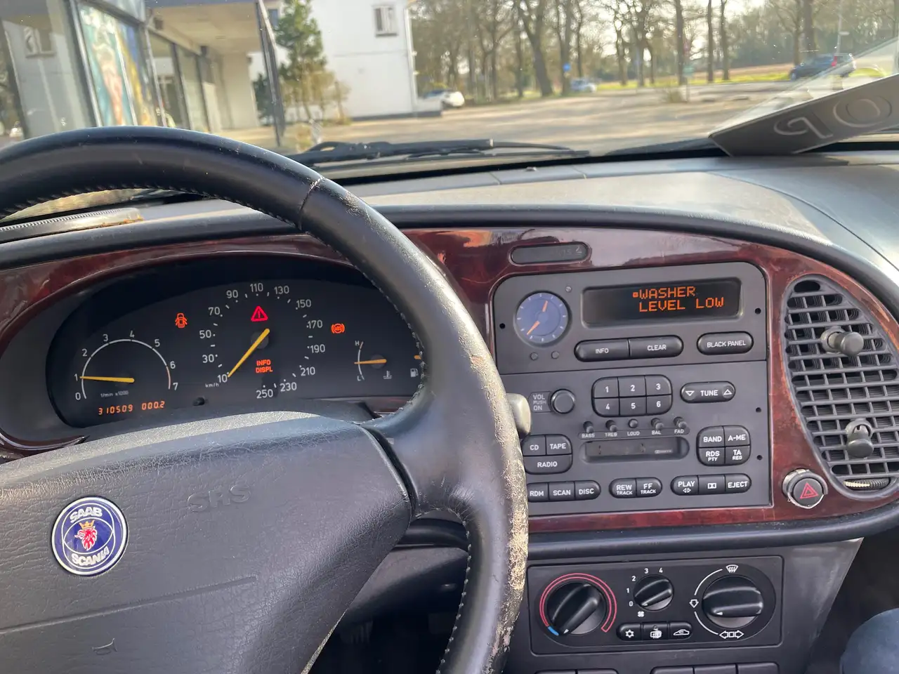 Saab 900 2.0 SE, foto 7