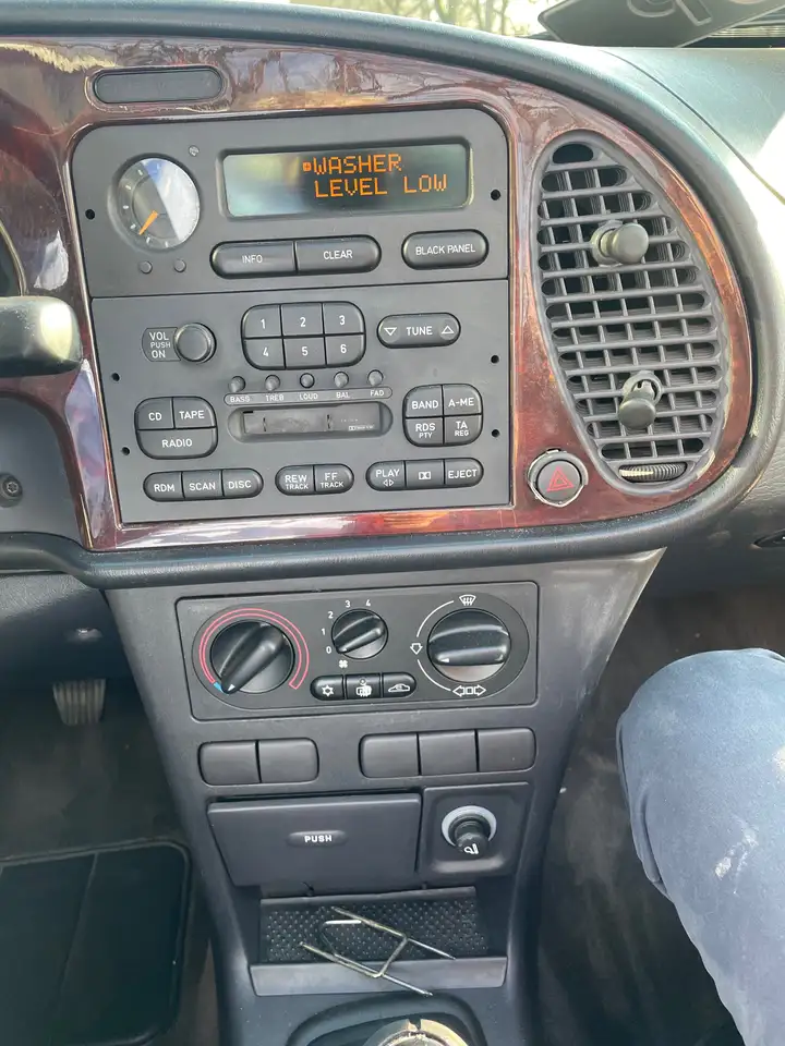 Saab 900 2.0 SE, foto 8