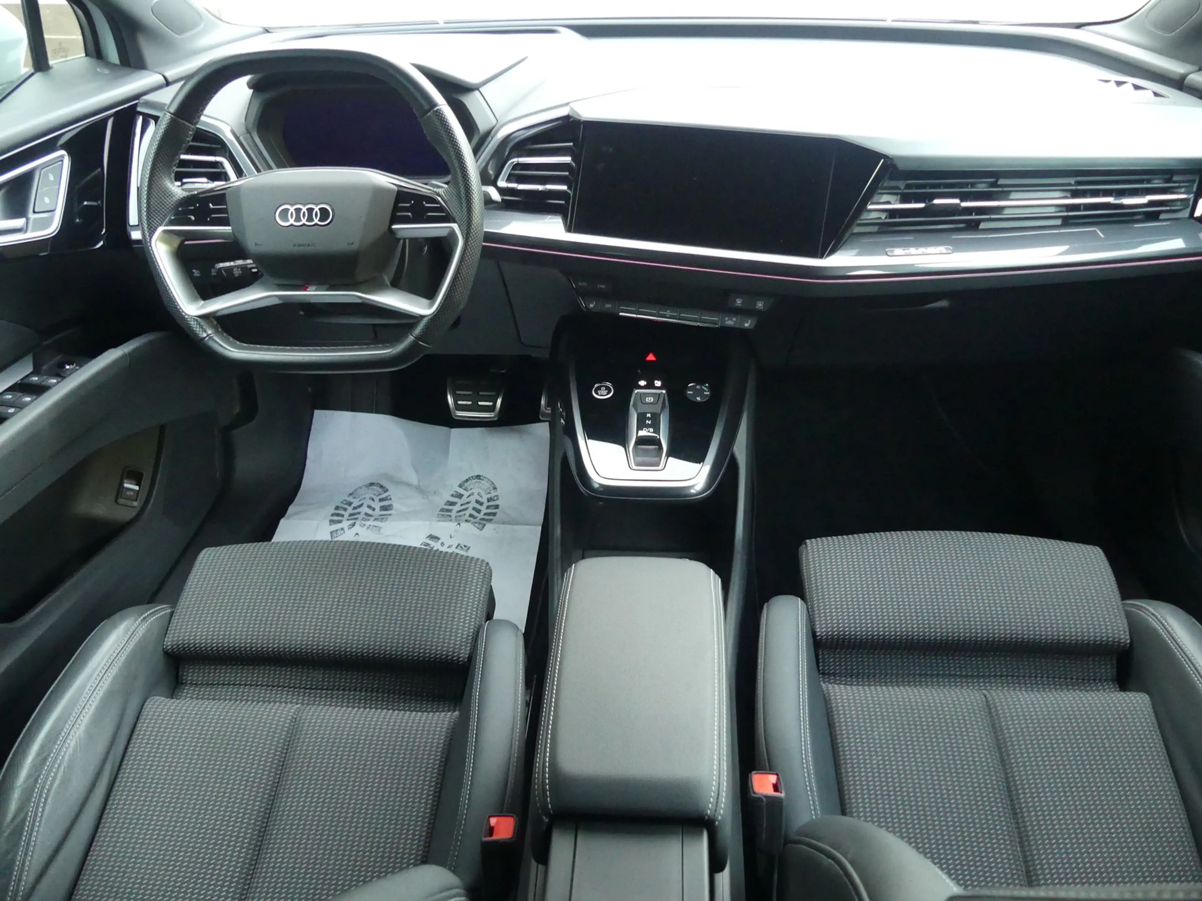 Audi Q4 e-tron Sportback 40 MATRIX/HEADUP/KAM/ACC — photo 4