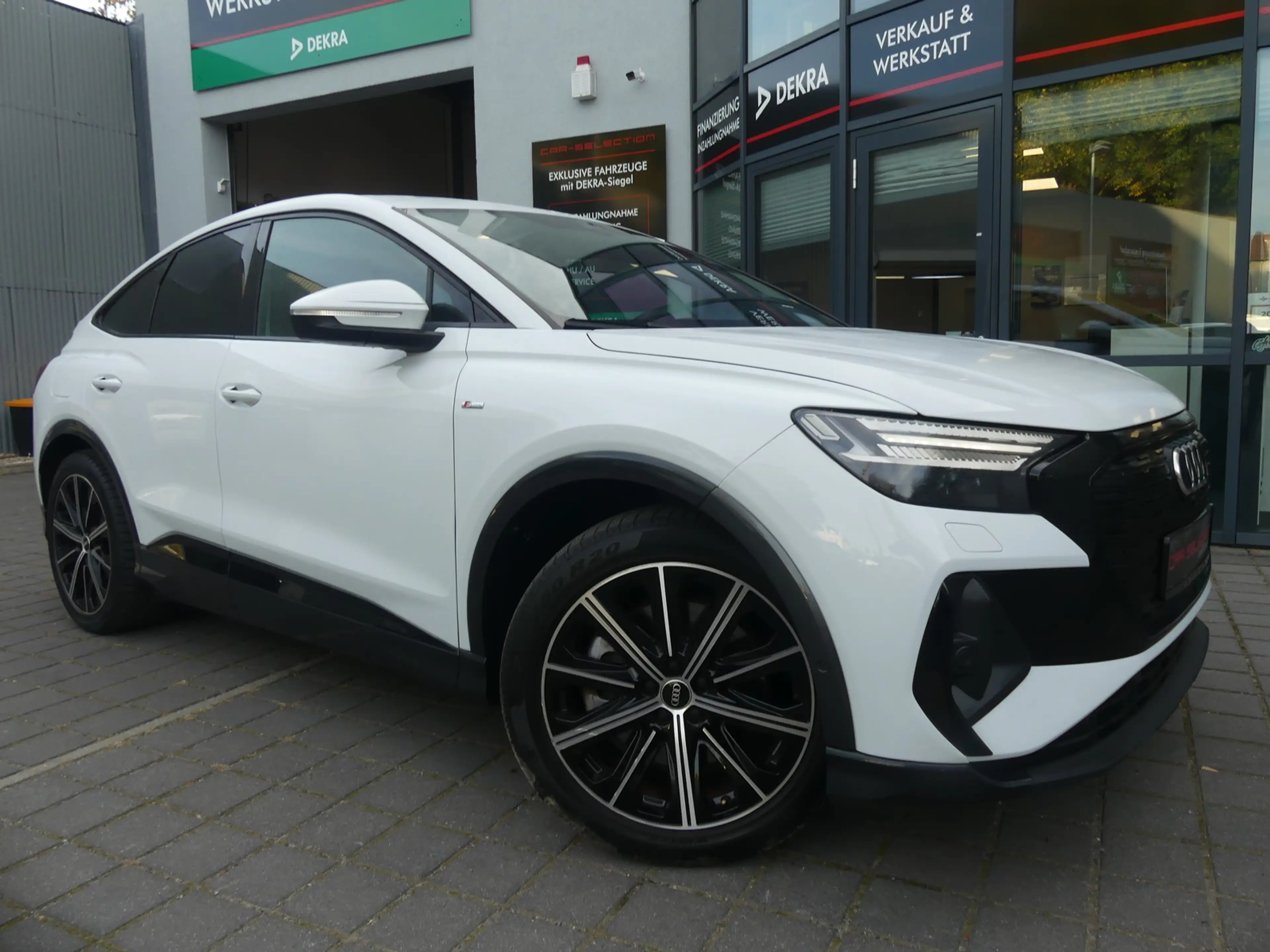 Audi Q4 e-tron Sportback 40 MATRIX/HEADUP/KAM/ACC
